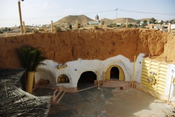 un hotel dans les reste de tournage de star wars 4
