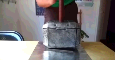 un hacker recrée Mjolnir