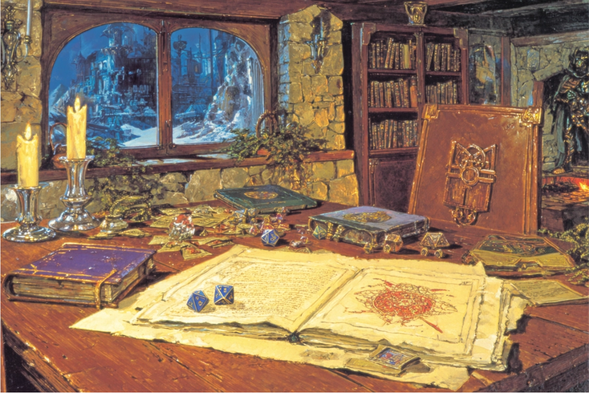 Bureau de MJ chaleureux pour débuter à Rolemaster Unified, carte dépliée, dés, manuels et lampe sur une table de jeu old-school