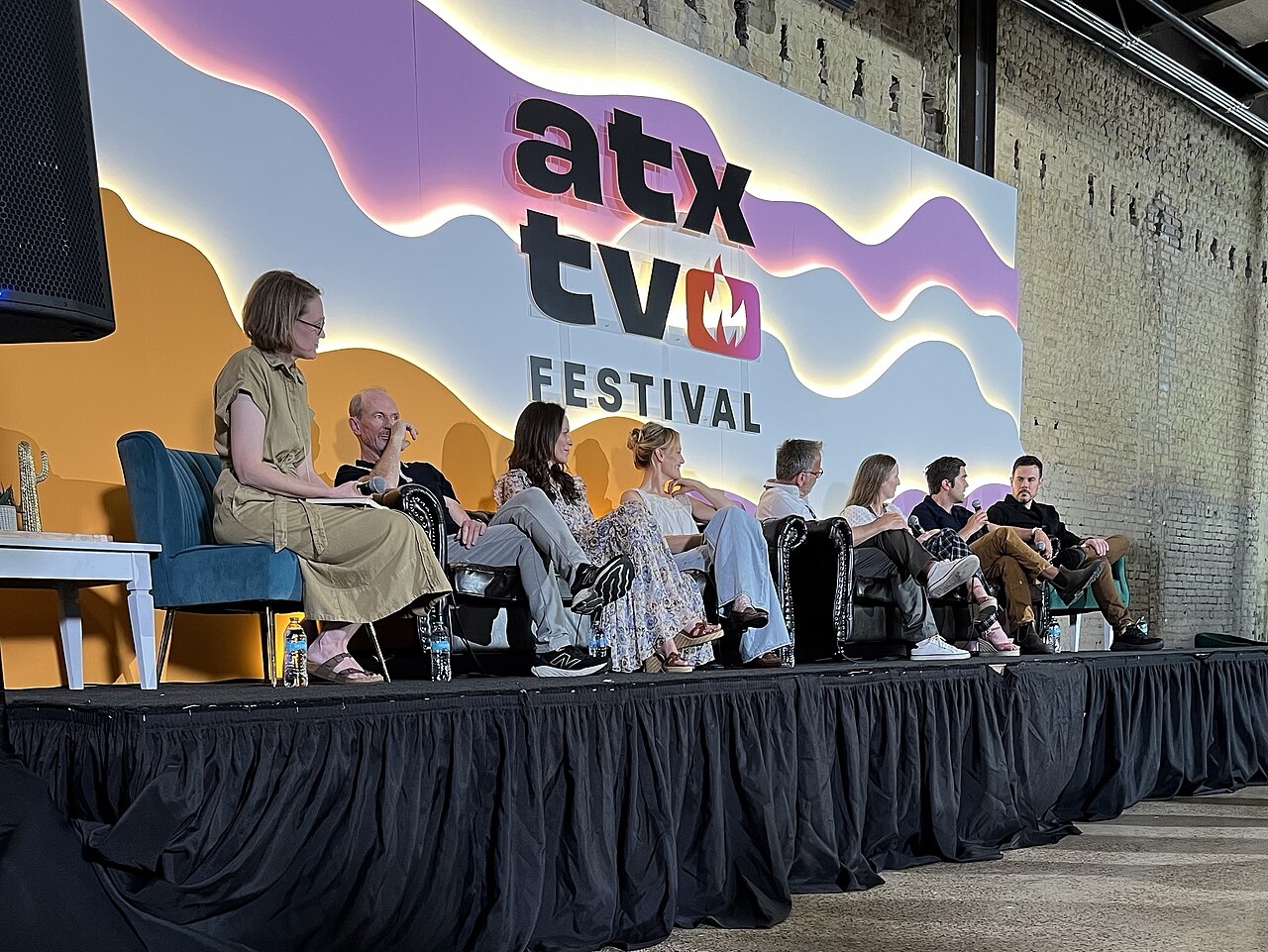 Halt and Catch Fire : la série confidentielle qui raconte l’informatique comme personne 3 Le panel des dix ans de Halt and Catch Fire au festival ATX TV en 2024, avec créateurs et interprètes de la série